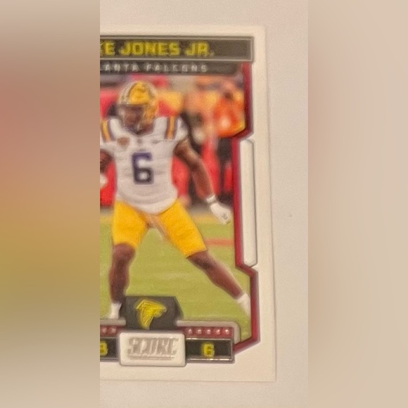 Trading card football 2023 Panini- Score # 395 Mike Jones JR. Rookie - Picture 5 of 8
